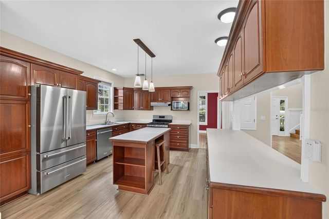 1701 COTTAGE OAKS COURT, Brandon, FL 33510