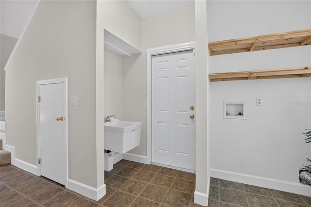1701 COTTAGE OAKS COURT, Brandon, FL 33510