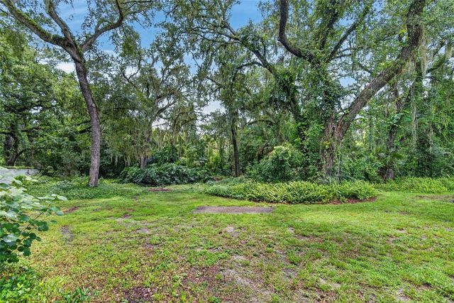 1701 COTTAGE OAKS COURT, Brandon, FL 33510