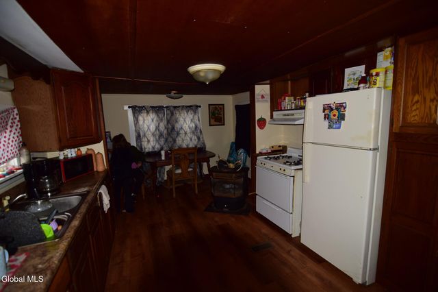 460 Cold Spring Road, Stillwater, NY 12866