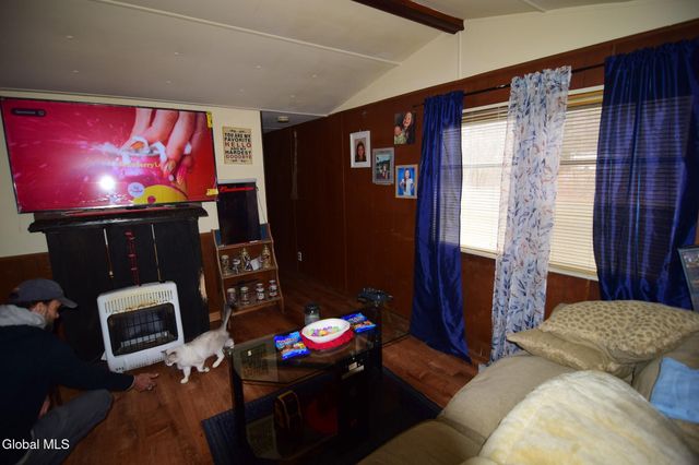 460 Cold Spring Road, Stillwater, NY 12866