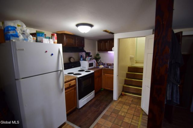 460 Cold Spring Road, Stillwater, NY 12866