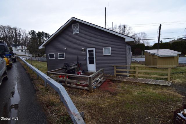 460 Cold Spring Road, Stillwater, NY 12866