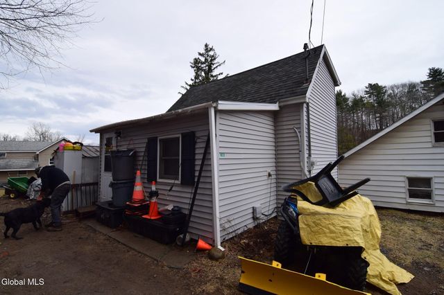 460 Cold Spring Road, Stillwater, NY 12866