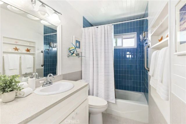 16962 Pacific Coast 201, Huntington Beach, CA 92649