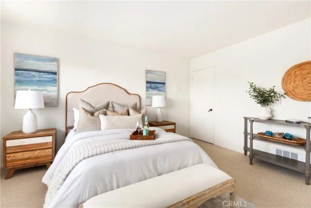 16962 Pacific Coast 201, Huntington Beach, CA 92649