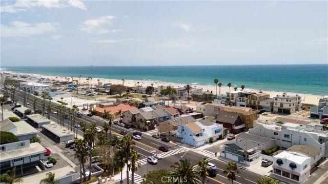 16962 Pacific Coast 201, Huntington Beach, CA 92649