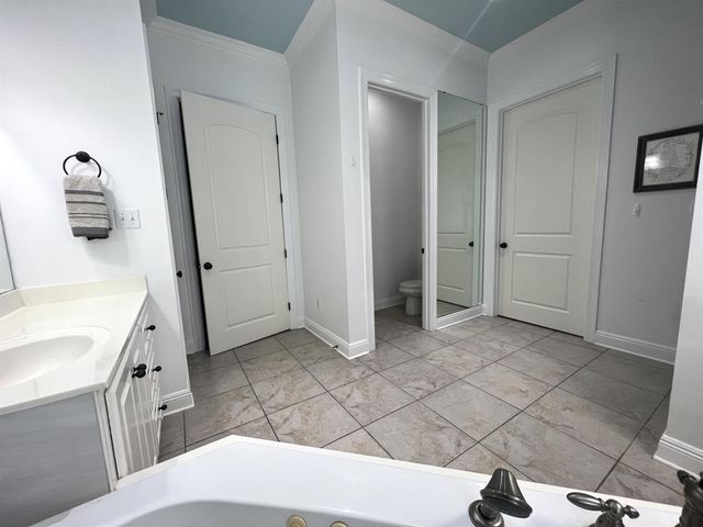 122 Rue Celeste, Thibodaux, LA 70301