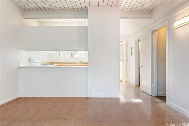 4906 Kilauea Avenue 2, Honolulu, HI 96816