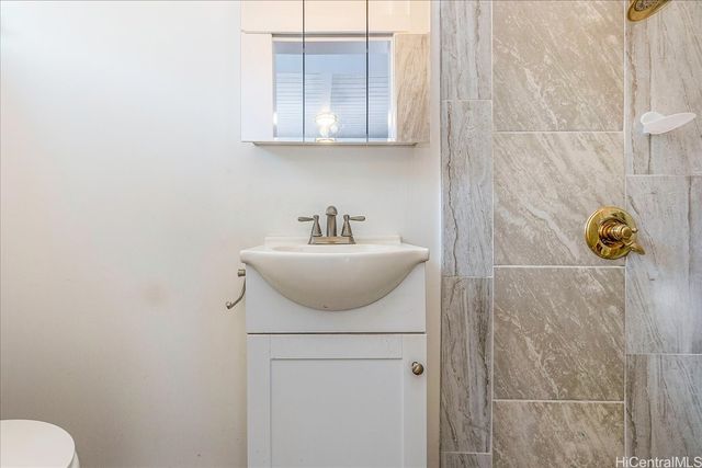 4906 Kilauea Avenue 2, Honolulu, HI 96816