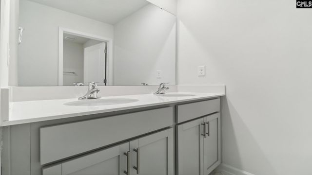 618 Edgetree Drive, Hopkins, SC 29061