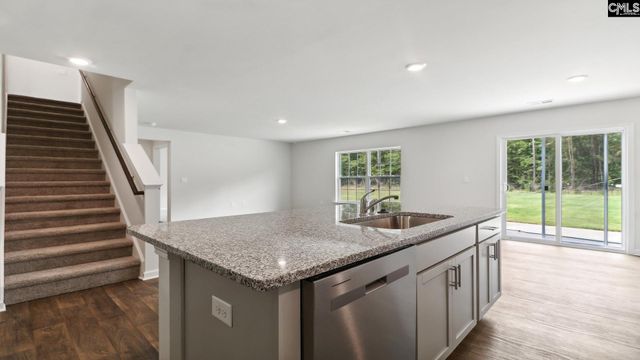 618 Edgetree Drive, Hopkins, SC 29061