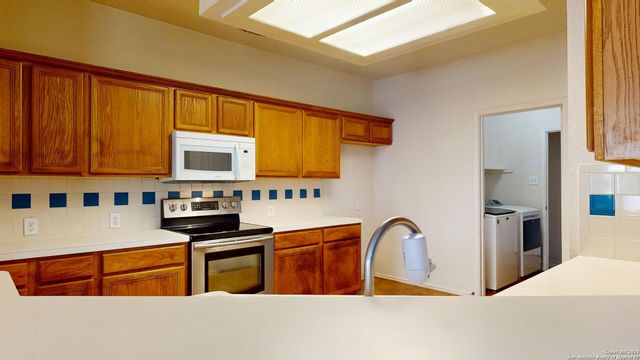 213 tapwood, Cibolo, TX 78108