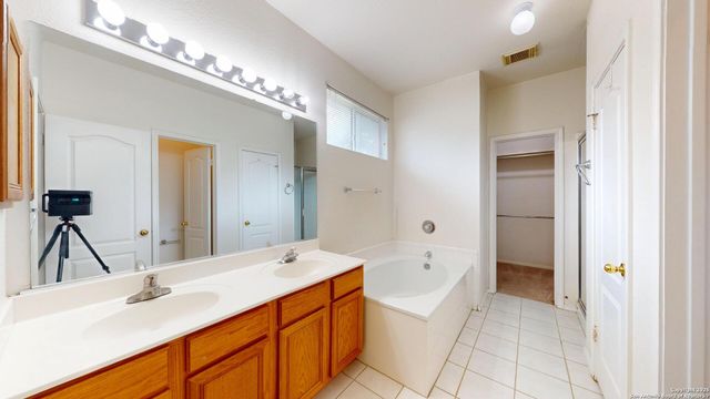 213 tapwood, Cibolo, TX 78108