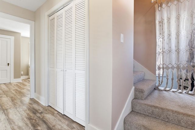 96 Lafayette Road, Hampton Falls, NH 03844