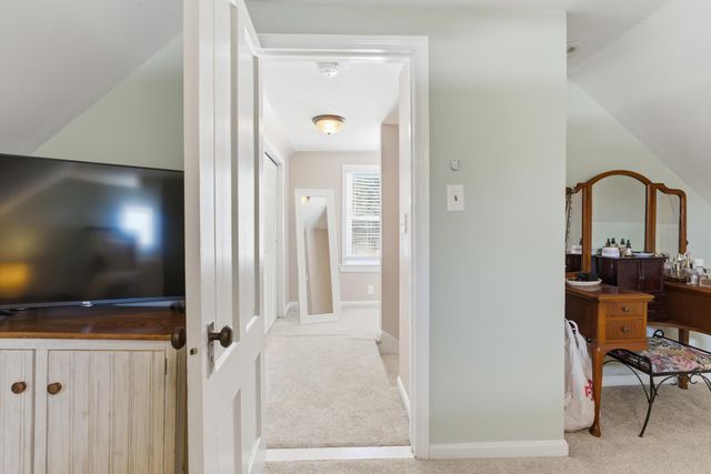 96 Lafayette Road, Hampton Falls, NH 03844