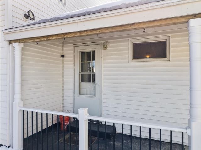 96 Lafayette Road, Hampton Falls, NH 03844