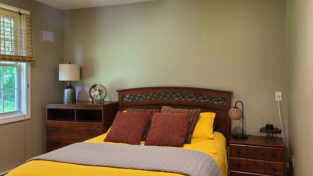 96 Lafayette Road, Hampton Falls, NH 03844