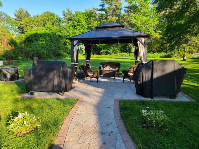 96 Lafayette Road, Hampton Falls, NH 03844