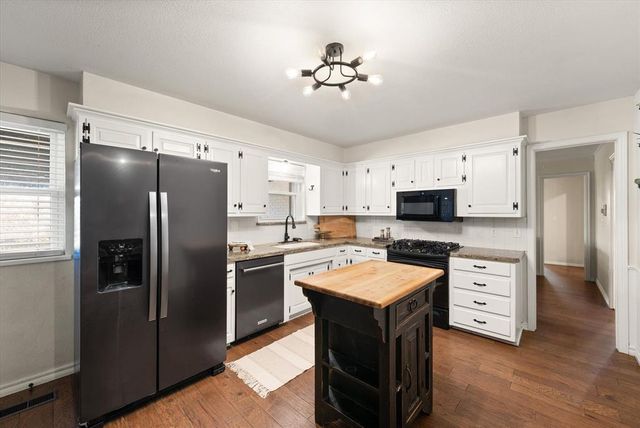 1100 Liveoak Drive, Edmond, OK 73034