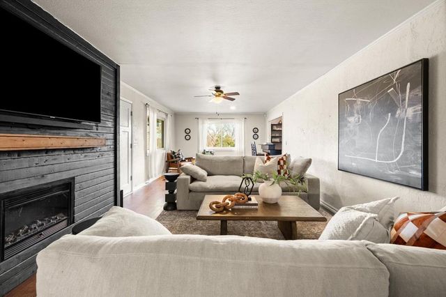 1100 Liveoak Drive, Edmond, OK 73034