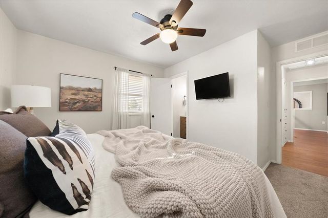 1100 Liveoak Drive, Edmond, OK 73034