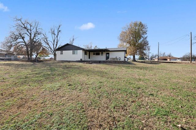 1100 Liveoak Drive, Edmond, OK 73034