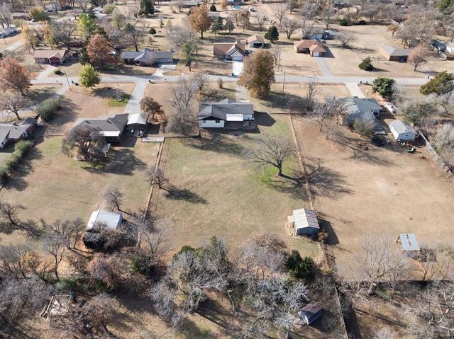 1100 Liveoak Drive, Edmond, OK 73034