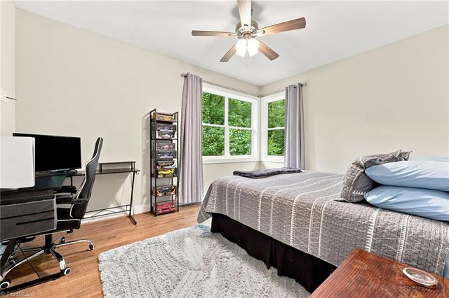 104 Trafalgar Drive, Lexington, NC 27292