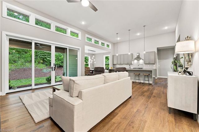 104 Trafalgar Drive, Lexington, NC 27292
