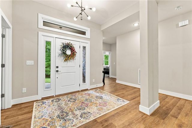 104 Trafalgar Drive, Lexington, NC 27292