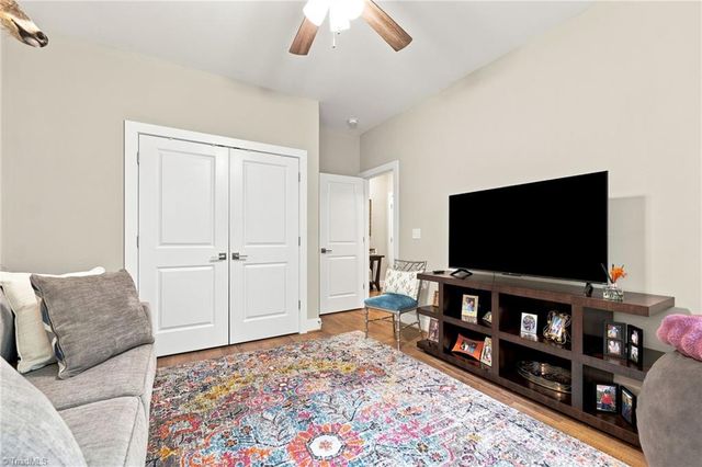 104 Trafalgar Drive, Lexington, NC 27292