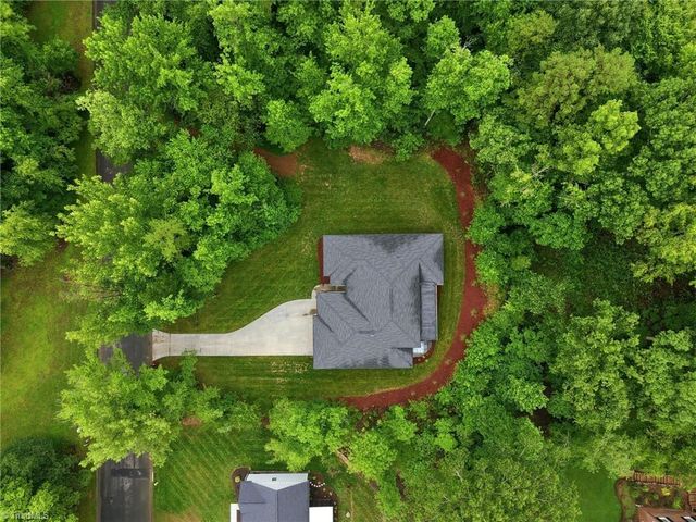 104 Trafalgar Drive, Lexington, NC 27292