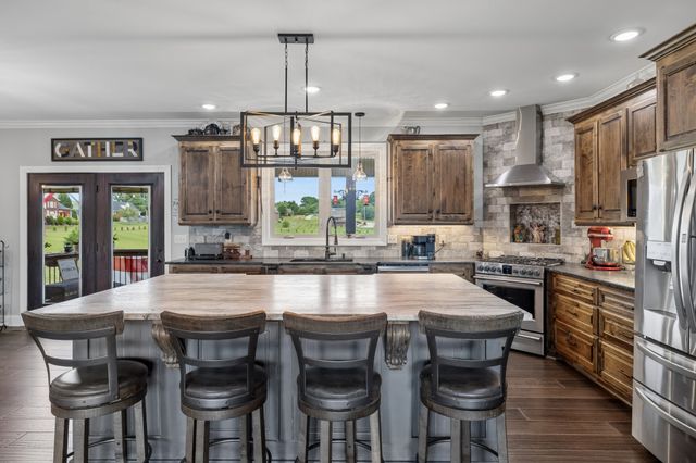7 Shenandoah Cir, Carthage, TN 37030