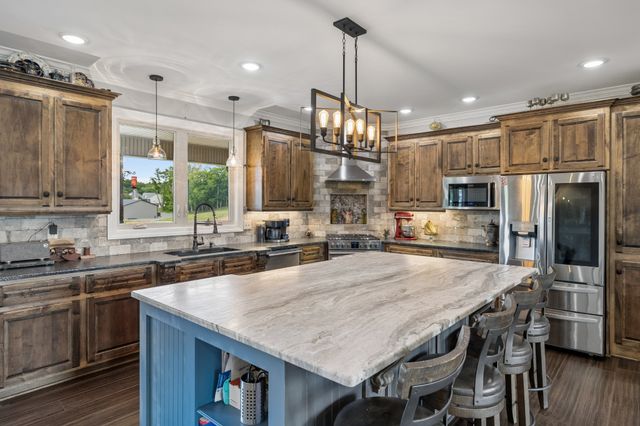 7 Shenandoah Cir, Carthage, TN 37030