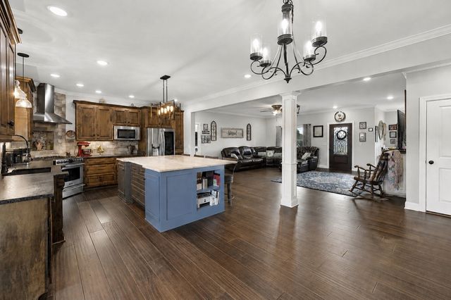 7 Shenandoah Cir, Carthage, TN 37030