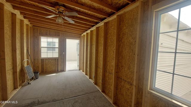 675 SANTA BARBARA Drive, El Paso, TX 79915