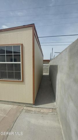 675 SANTA BARBARA Drive, El Paso, TX 79915