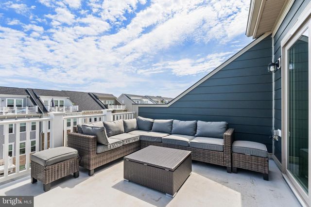 1931 GREENBRIAR HALL RD, Dumfries, VA 22026