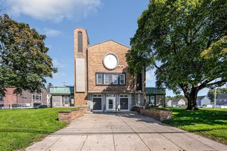 241 W Sixth 102, Lowell, MA 01850