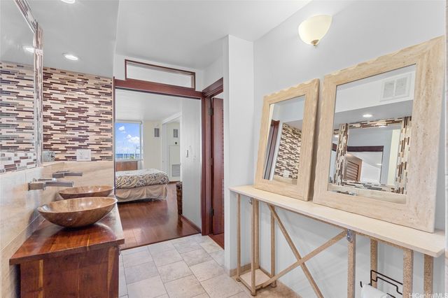 1765 Ala Moana Boulevard 490, Honolulu, HI 96815