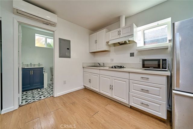 3013 W West View Street, Los Angeles, CA 90016