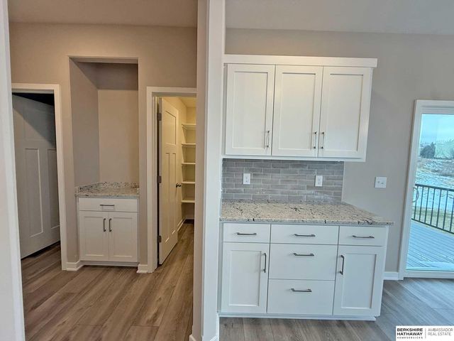 16558 Wirt Street, Omaha, NE 68116