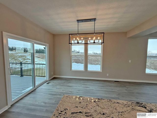 16558 Wirt Street, Omaha, NE 68116