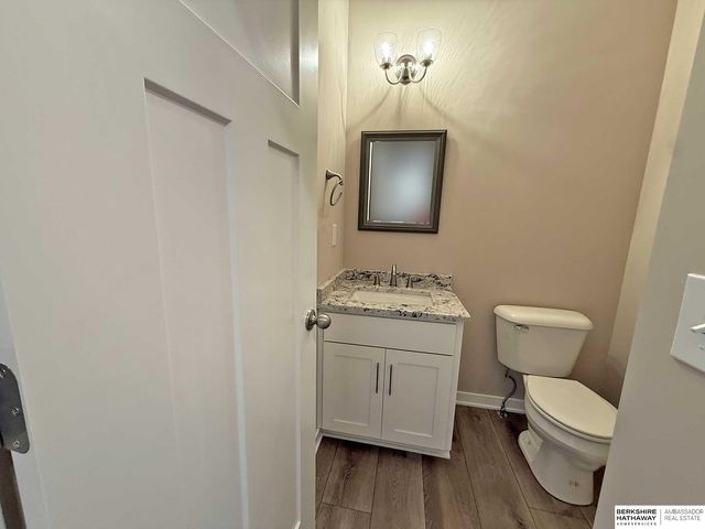 16558 Wirt Street, Omaha, NE 68116