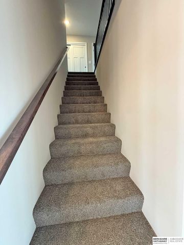 16558 Wirt Street, Omaha, NE 68116