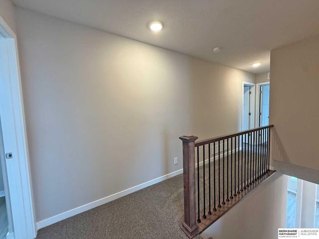 16558 Wirt Street, Omaha, NE 68116