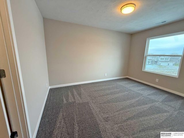 16558 Wirt Street, Omaha, NE 68116