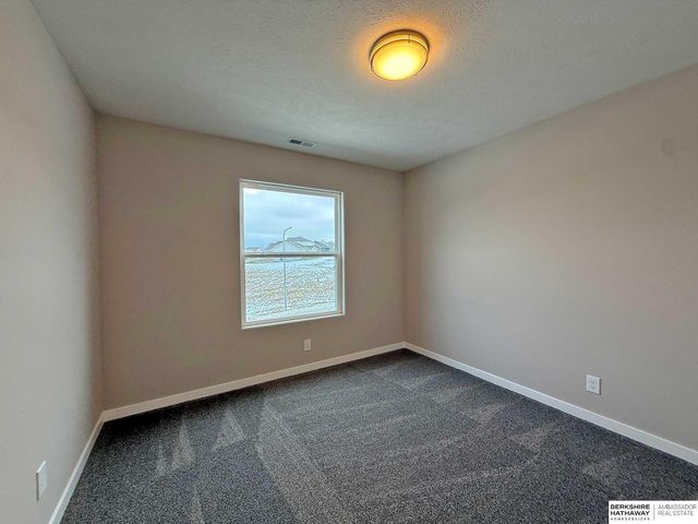 16558 Wirt Street, Omaha, NE 68116