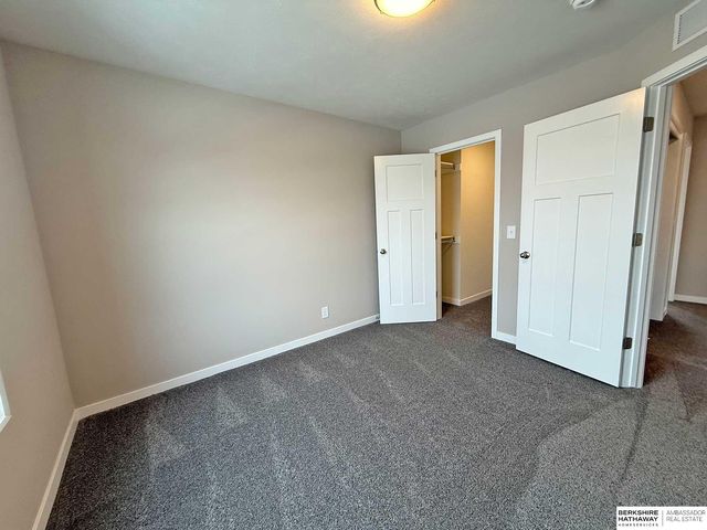 16558 Wirt Street, Omaha, NE 68116